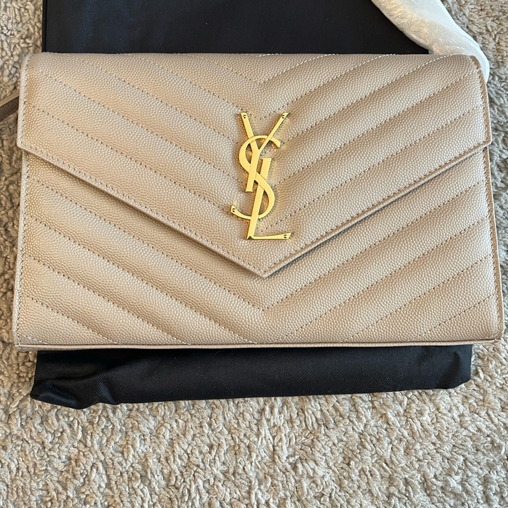 NIB Saint Laurent Classic Cassandre Chain Wallet - Picture 2 of 9